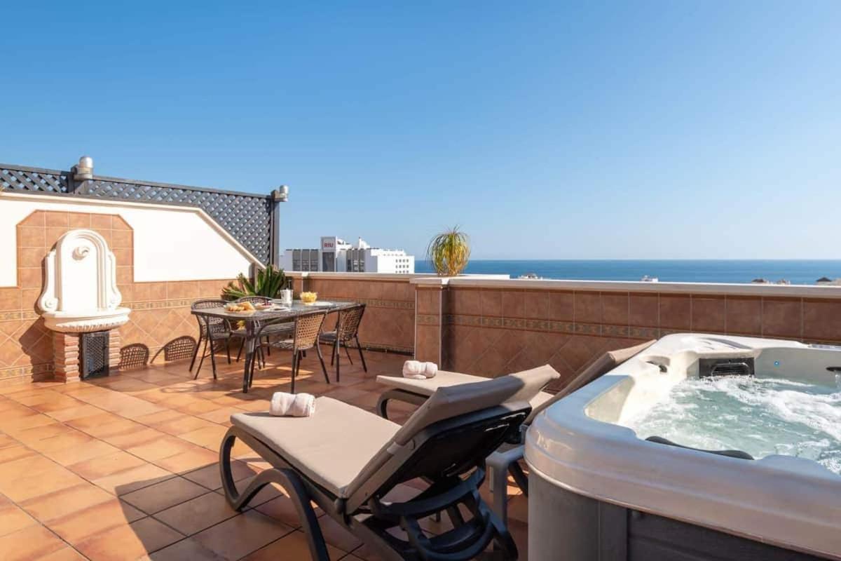 Stunning Penthouse In The Centre Of Nerja Διαμέρισμα Εξωτερικό φωτογραφία