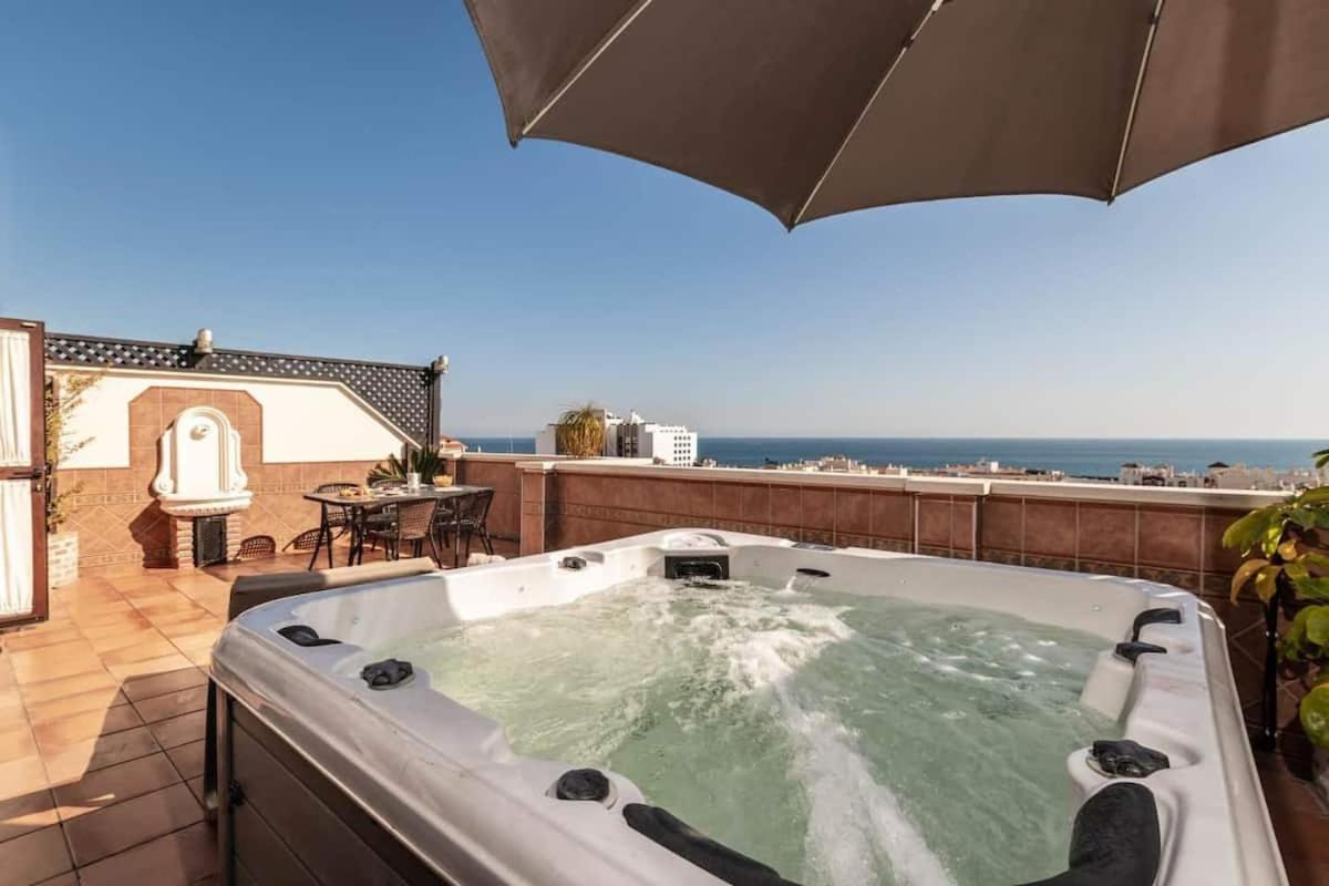 Stunning Penthouse In The Centre Of Nerja Διαμέρισμα Εξωτερικό φωτογραφία